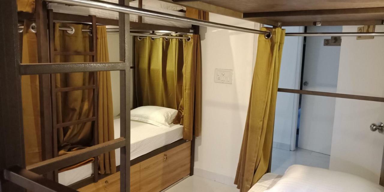 Banaras Hostel Kakarmatha Ngoại thất bức ảnh