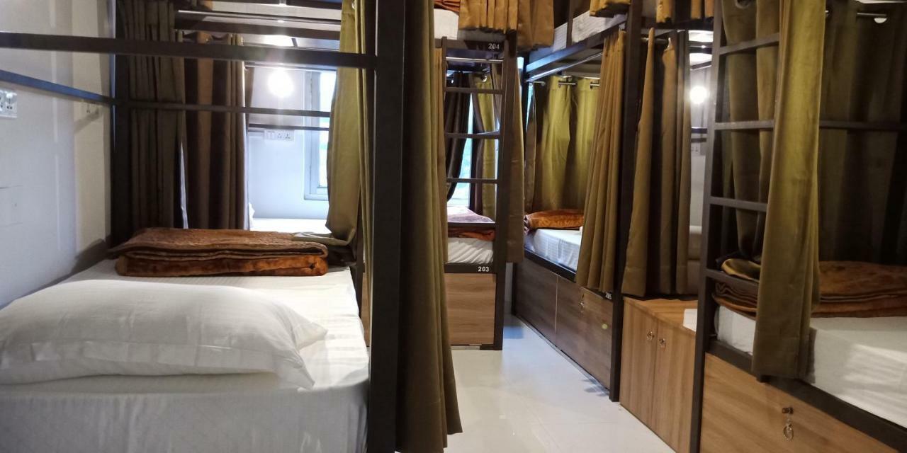 Banaras Hostel Kakarmatha Ngoại thất bức ảnh