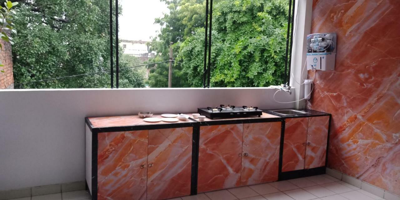 Banaras Hostel Kakarmatha Ngoại thất bức ảnh